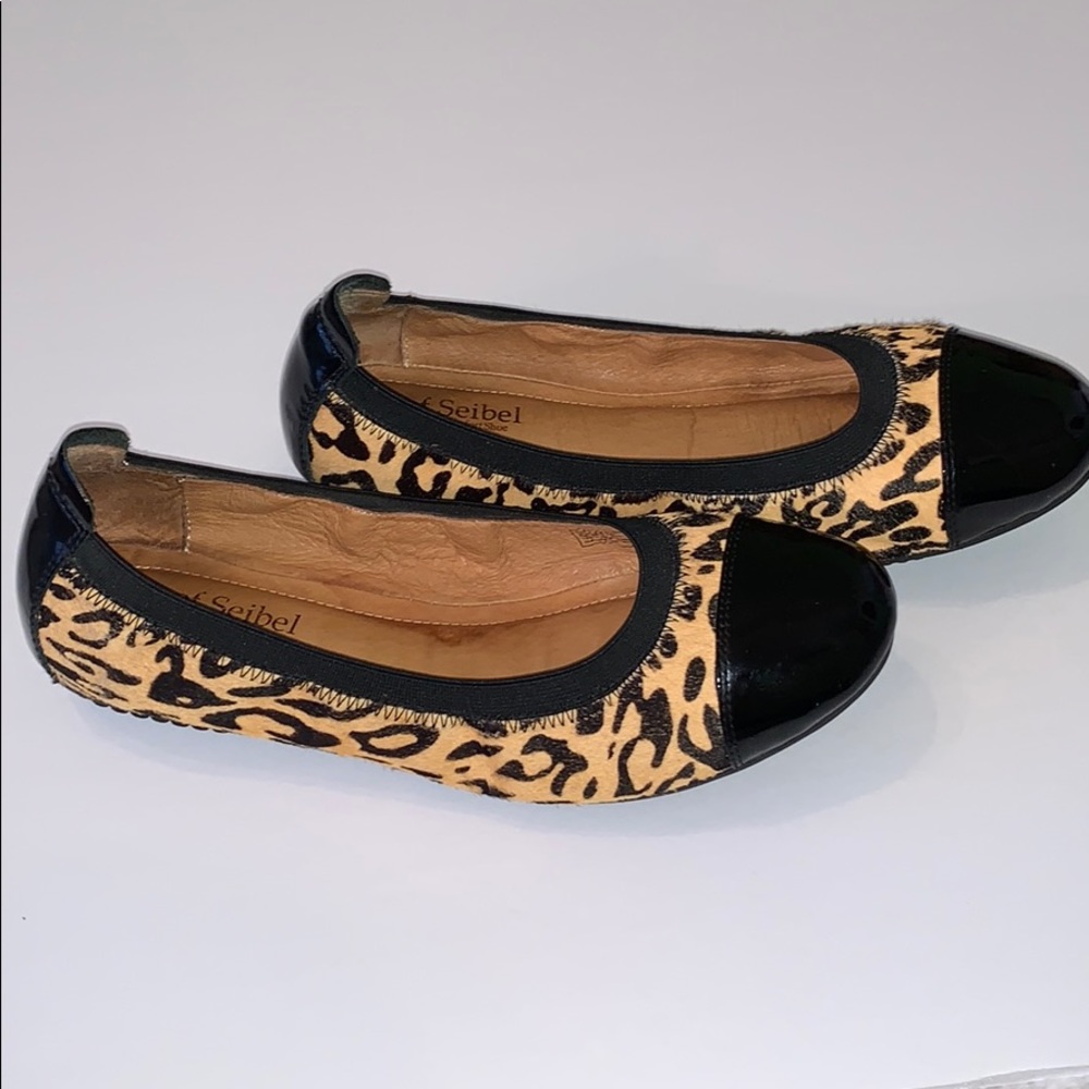 Josef Seibel Pippa black and leopard flats